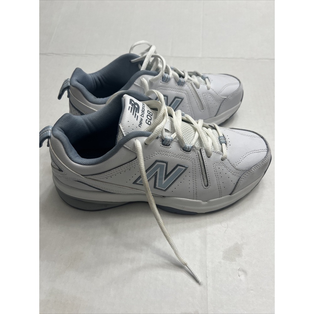 New Balance Womens 608 V5 WX608WB5 White Casual Shoes Sneakers Size 8.5 D
